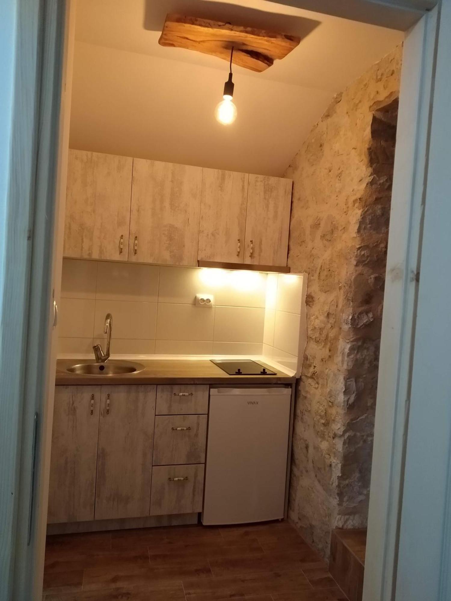 Rustic House Apartman Bar Kültér fotó